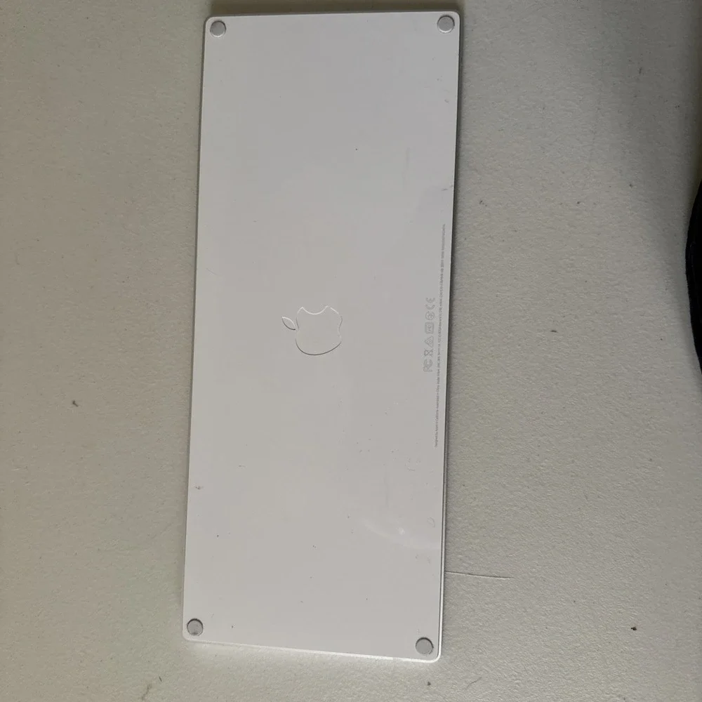 Apple Magic A1644 KeyboardLightning Connector Rechargeable Battery